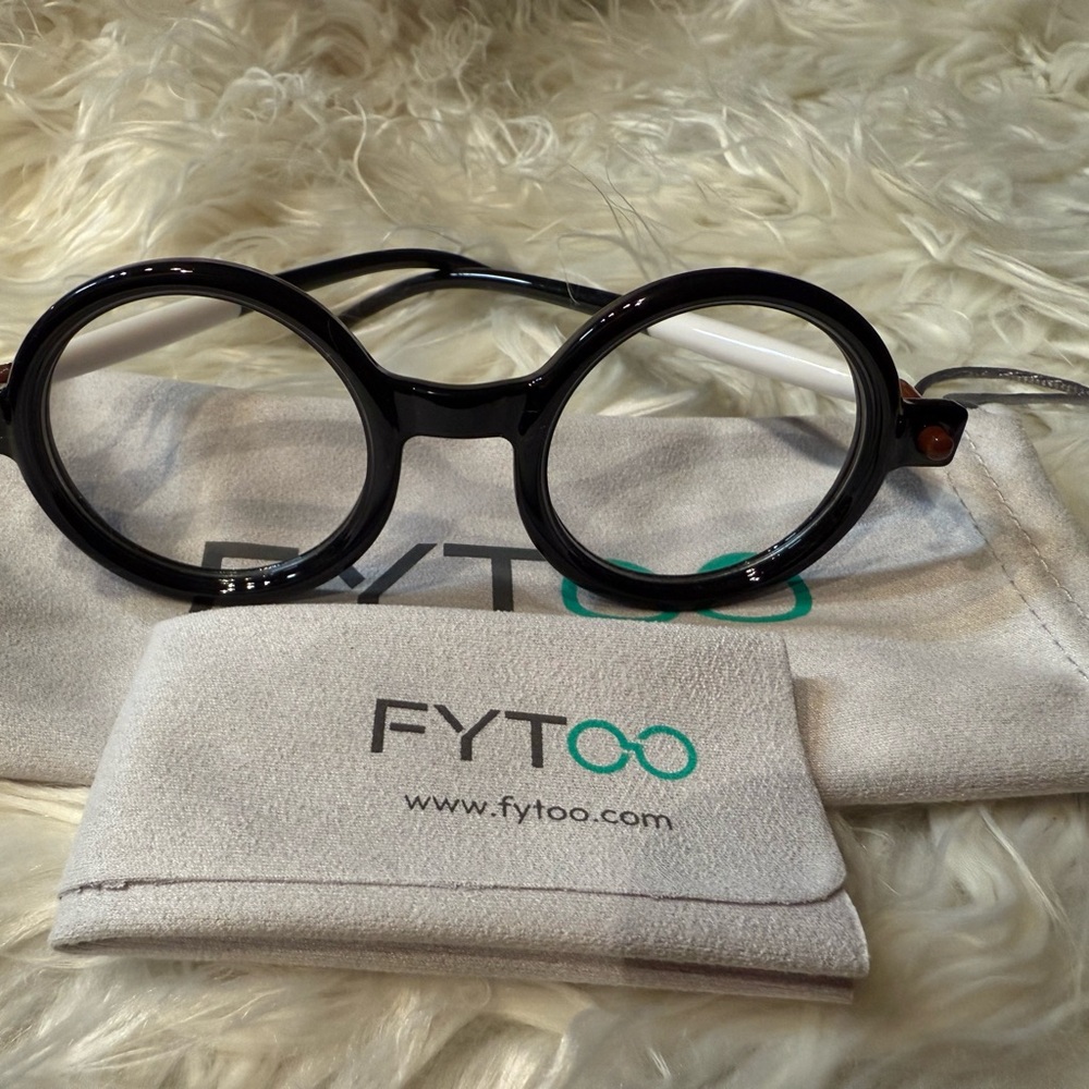 FYT00 Round Black Glasses